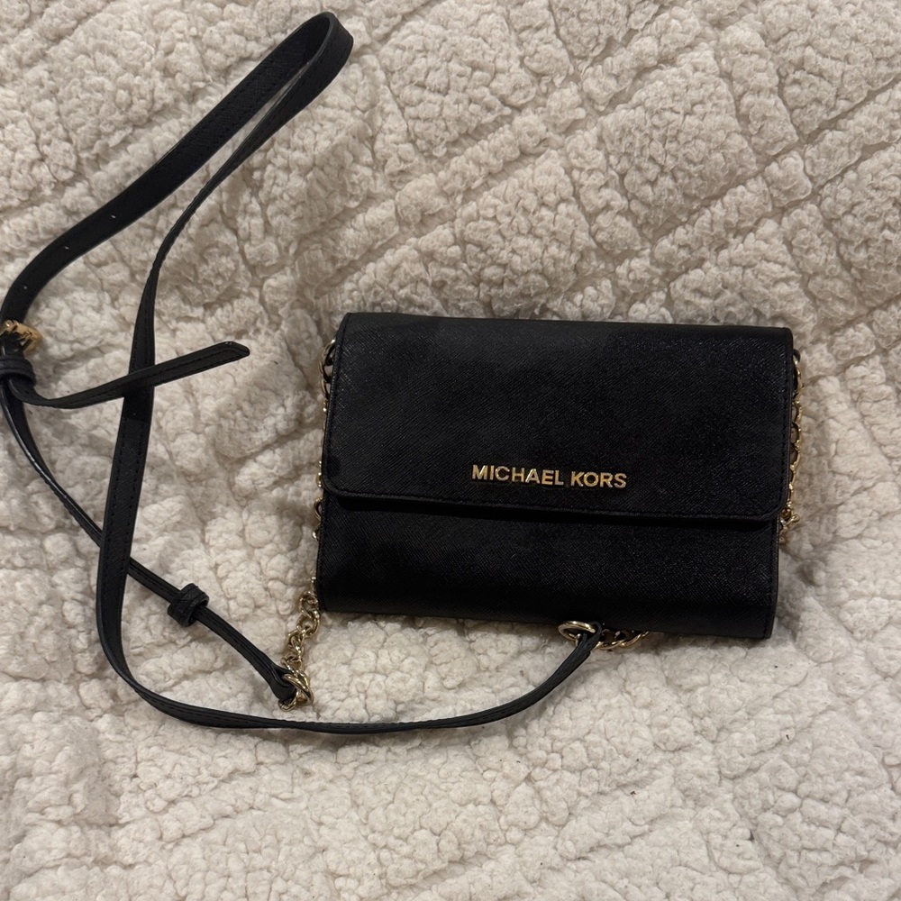 Michael Kors Elegant Black Crossbody with Gold Accents